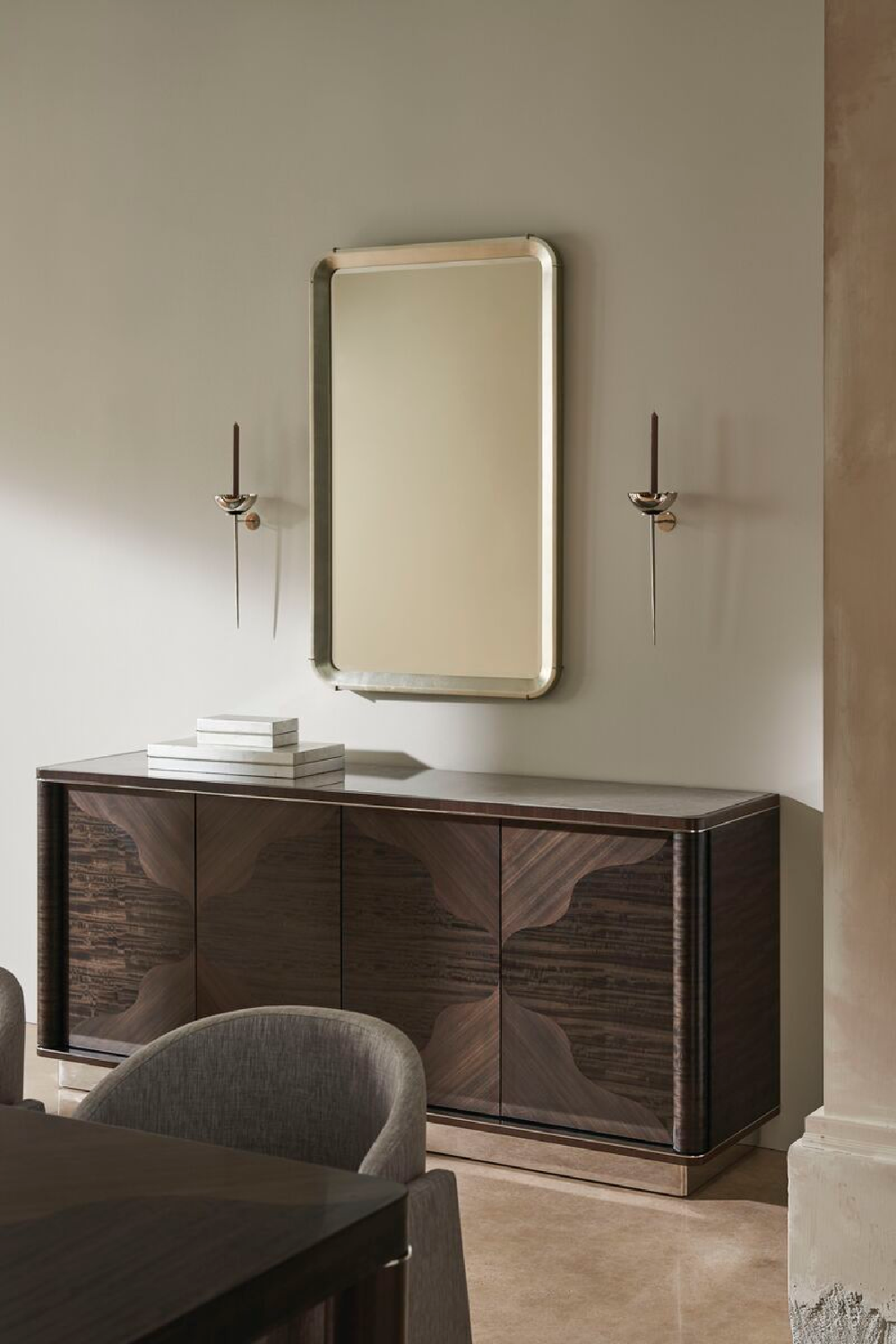 Parsons-Style Dining Table | Caracole Mirror Image | Caracole.eu.com