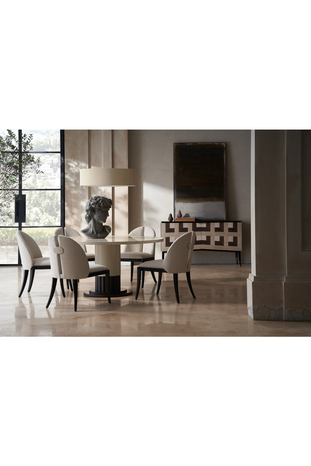 Round Pedestal Dining Table | Caracole Dorian | Caracole.eu.com
