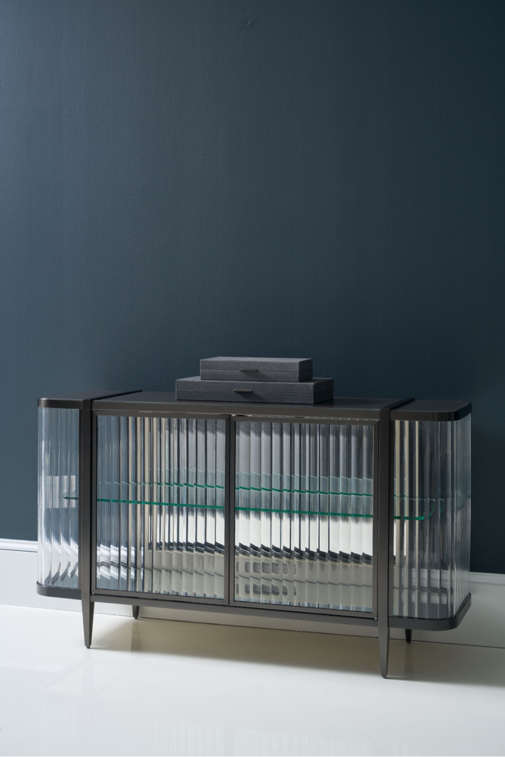 Wavy Mirror 2-Door Sideboard | Caracole Stop And Stare | Caracole.eu.com