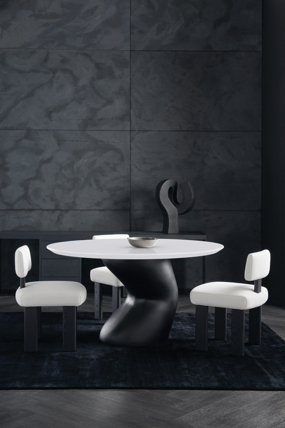 Wavy Black Base Dining Table | Caracole Jose | Caracole.eu.com