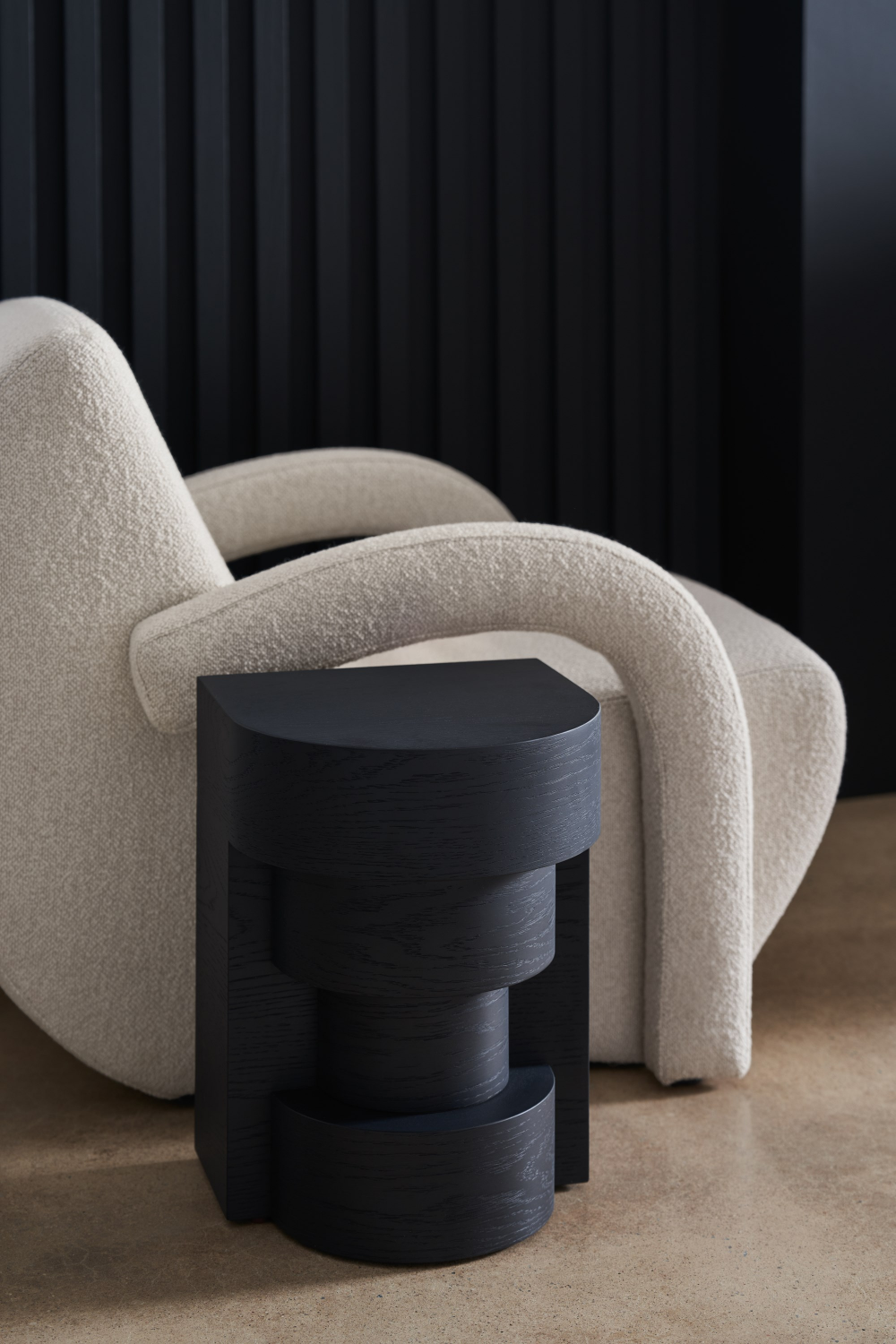 Black Sculptural Side Table | Caracole Sam | Caracole.eu.com