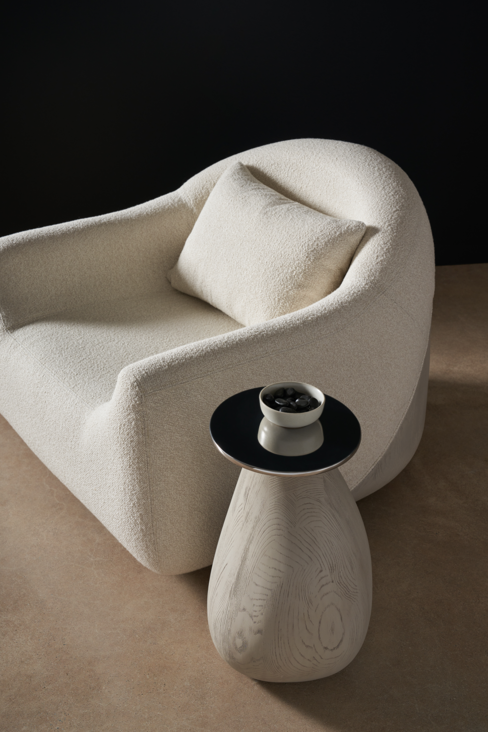 Gray Free-Form Side Table | Caracole Ara | Caracole.eu.com