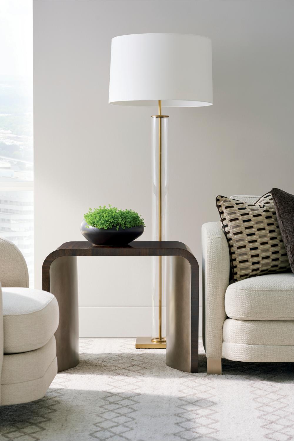 Eucalyptus Curved End Table | Caracole Streamline | Caracole.eu.com