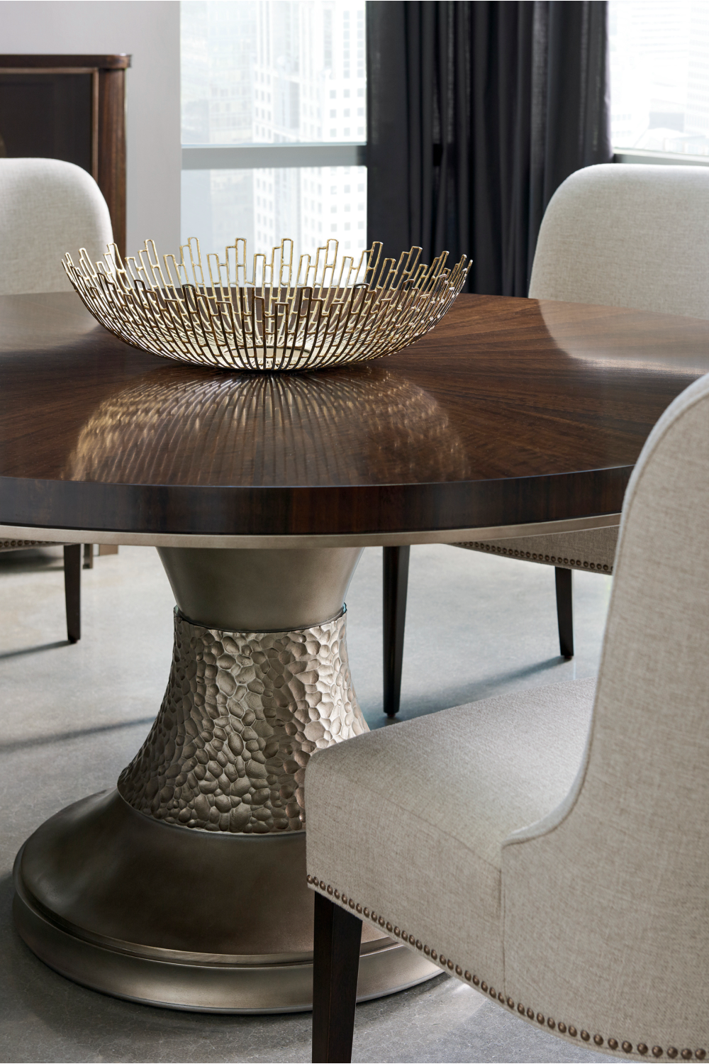 Round Wooden Dining Table | Caracole Moderne | Caracole.eu.com