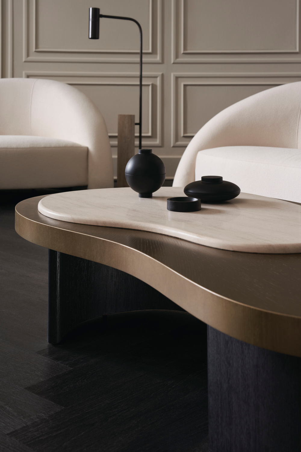 White Free-Form Sofa | Caracole Movement | Caracole.eu.com