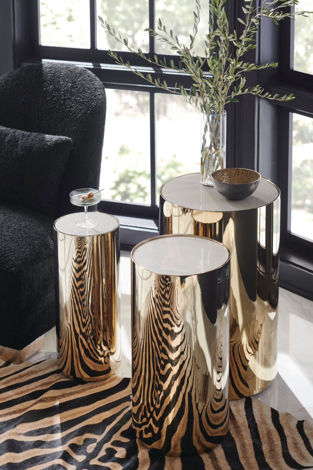 Cylindrical Accent Table | Caracole Round About | Caracole.eu.com