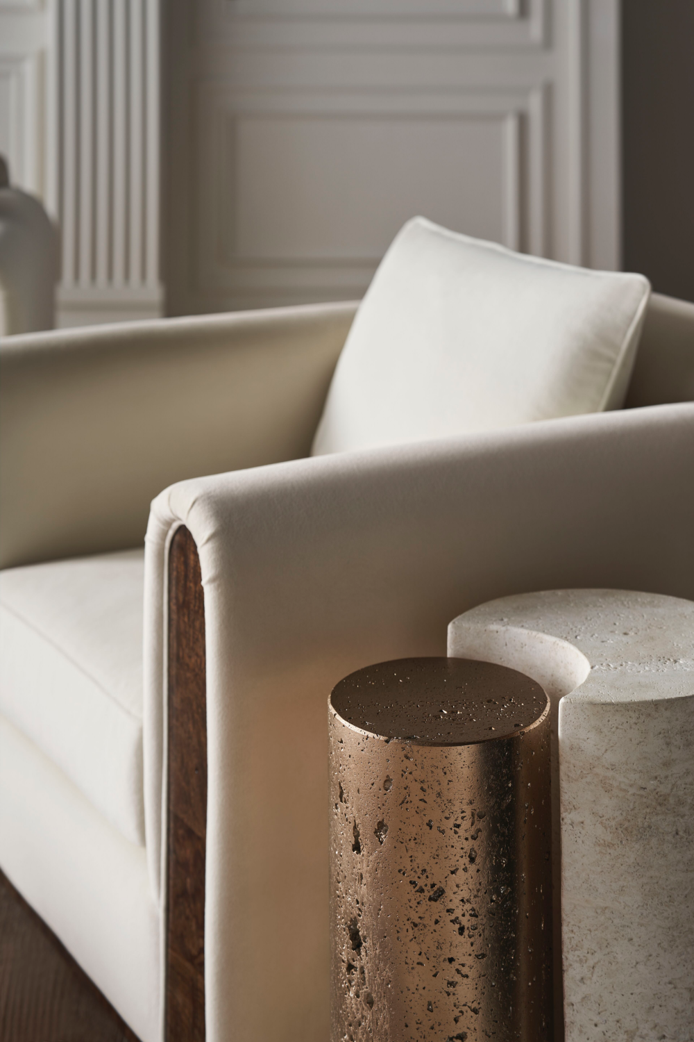 Velvet Swivel Chair | Caracole Dimitri  | Caracole.eu.com