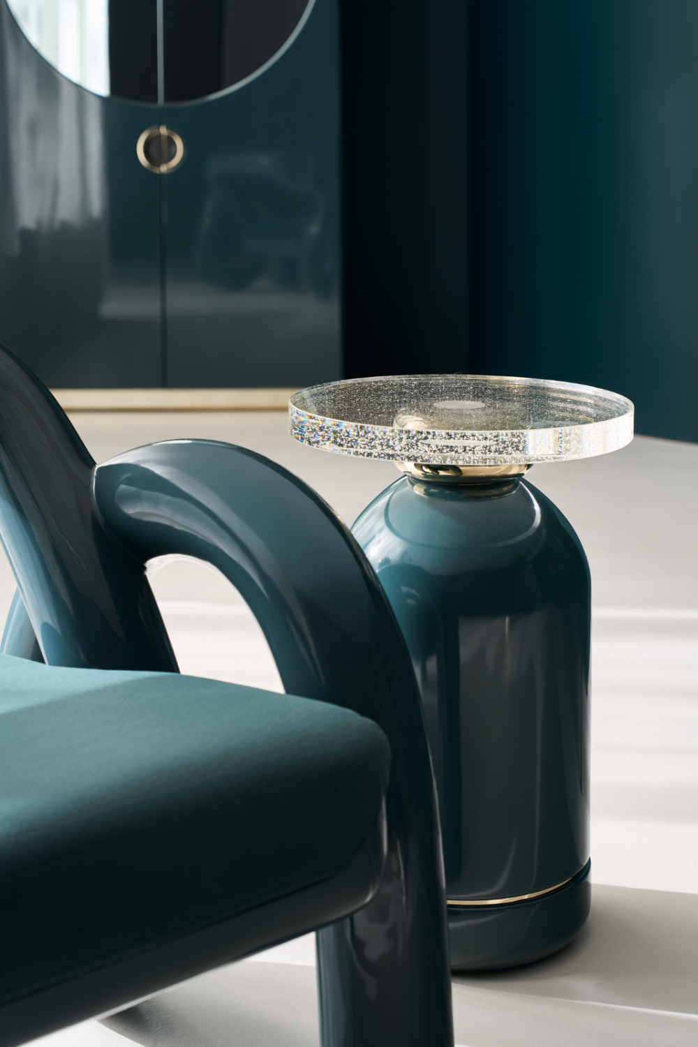 Glossy Twisted Accent Chair | Caracole Gelee  | Caracole.eu.com