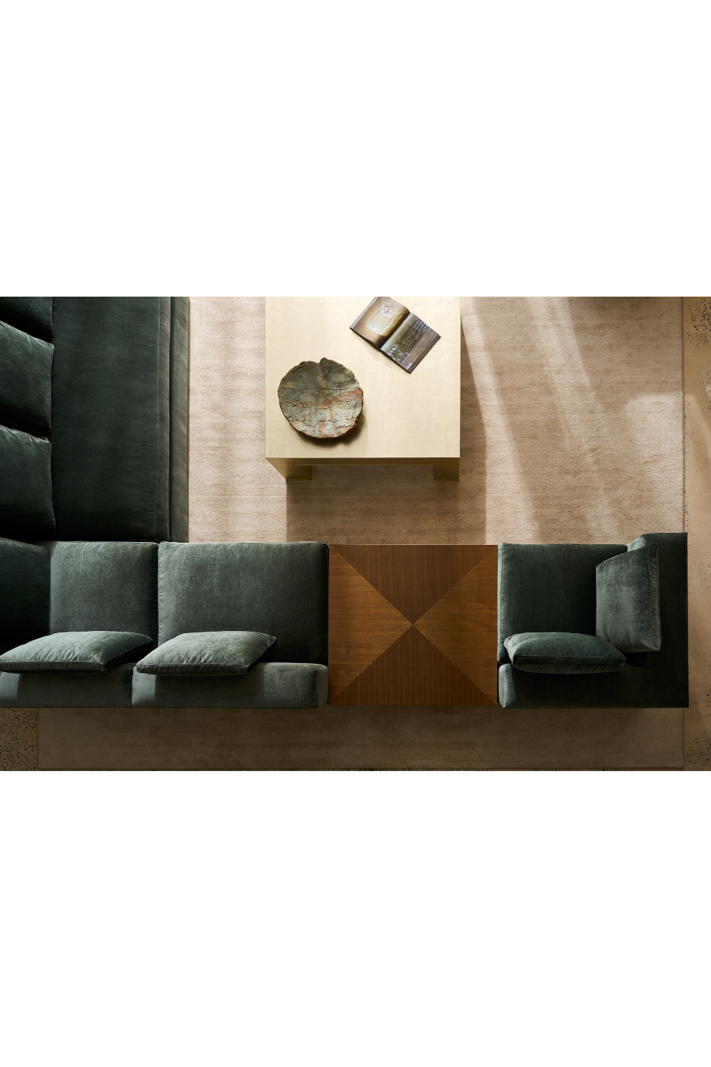 Black Upholstered Modular Sofa | Caracole Bello | Caracole.eu.com