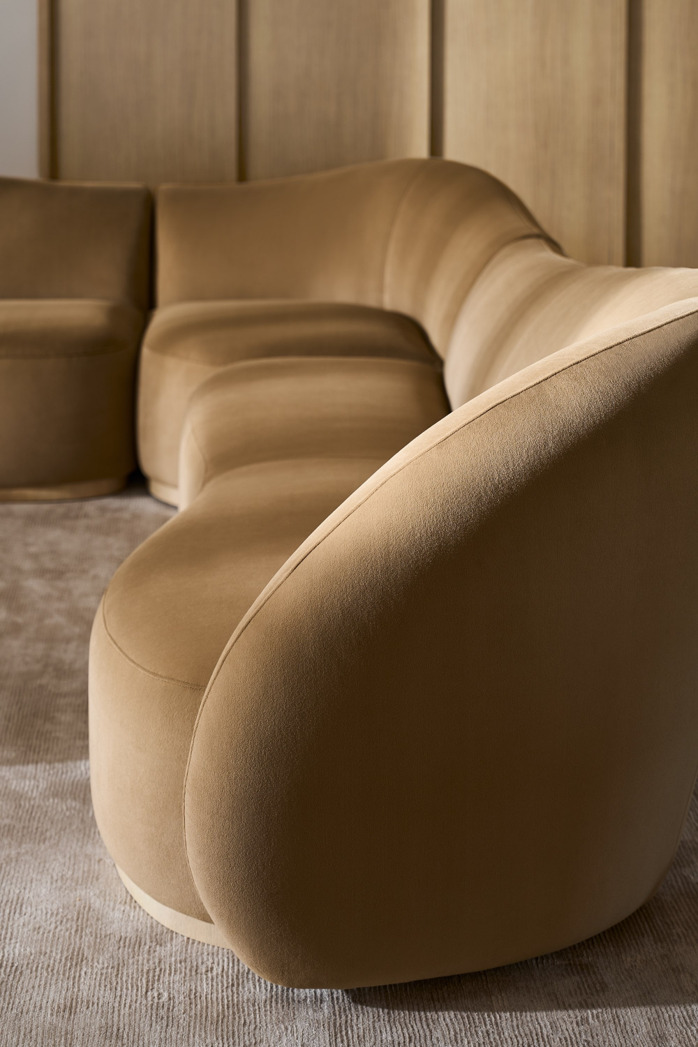 Brown Velvet Wedge Sofa | Caracole Kalahari | Caracole.eu.com