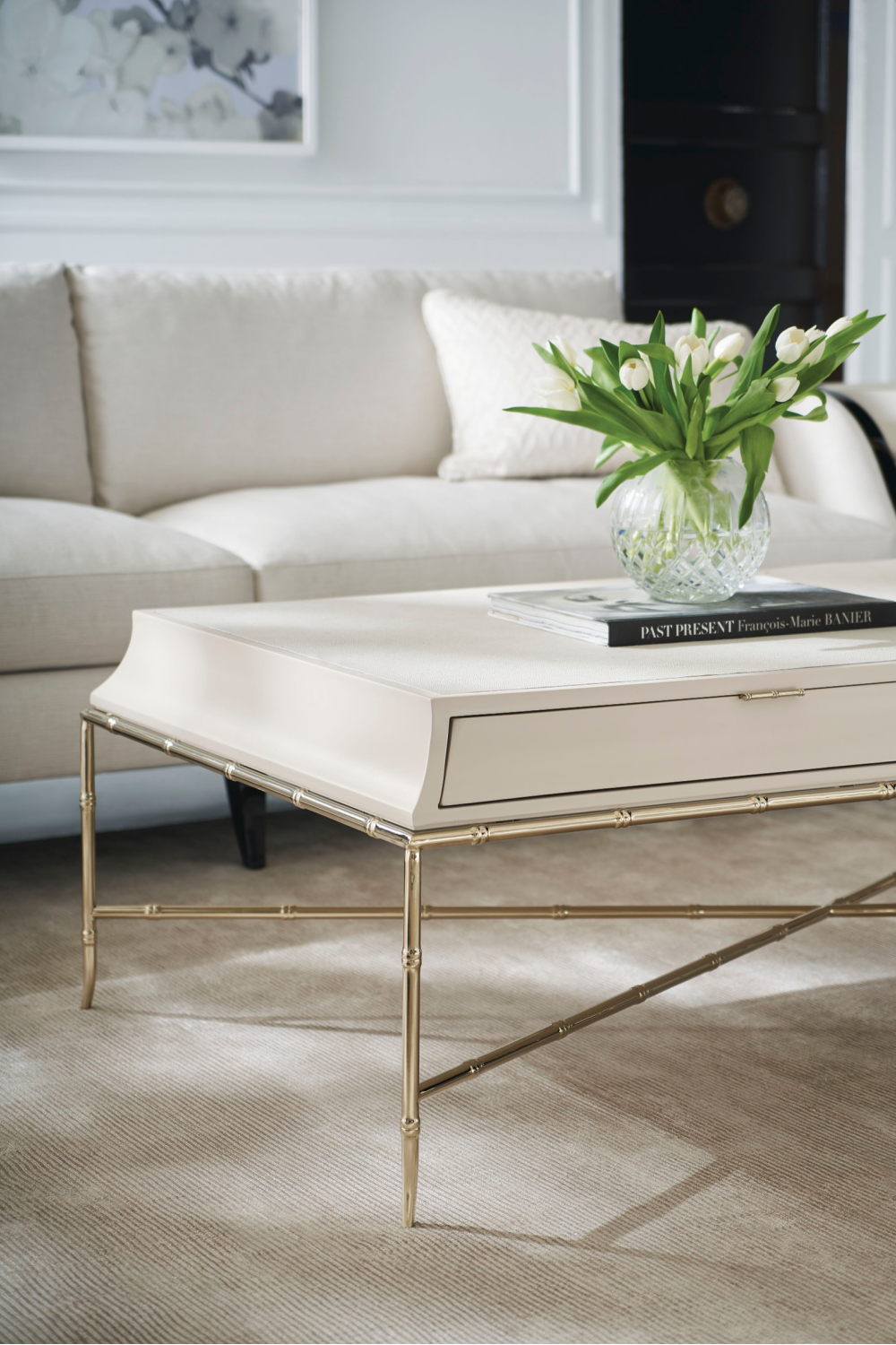 Cream Basketweave Sofa | Caracole Pitch Perfect | Caracole.eu.com