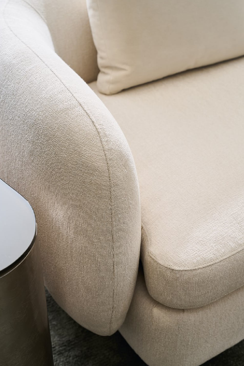 Ivory Linen Sectional Chair | Caracole Lumi | Caracole.eu.com