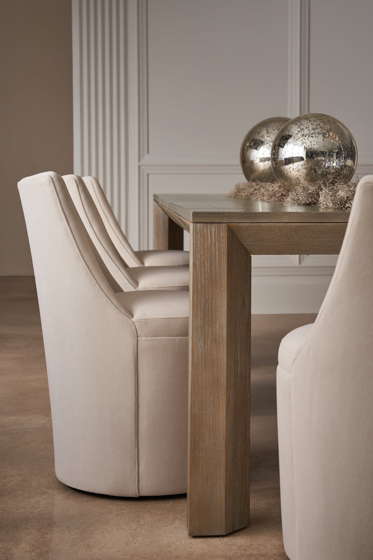 LG Spot Table | Caracole Madera